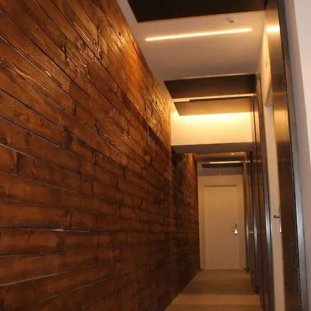 فندق مبيت وإفطار Girovagando روما