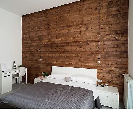 Girovagando Couette-café